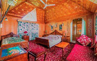 Canada Houseboat 3, Srinagar 1